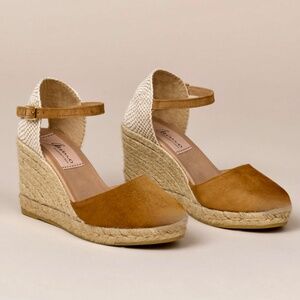 GAIMO Brown Suede Espadrilles Wedges - PERFECT CONDITION